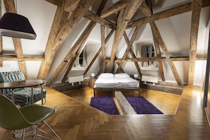 Room - Golden Three Crowns (Prague)