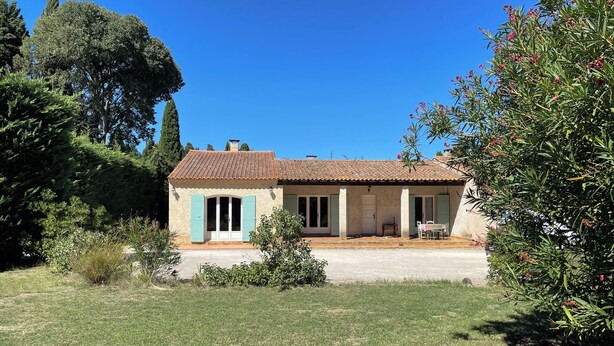Exterior - Vrbo Property (Saint-Rémy-de-Provence)