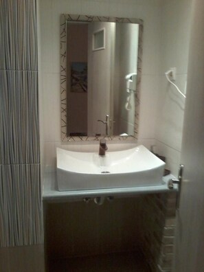 Bathroom - Laura Beach House (Zakynthos)