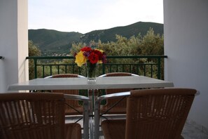 Tempat makan outdoor