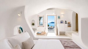 Room - Ananda Infinity (Santorini)