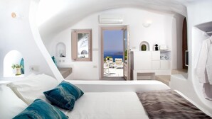 Room - Ananda Infinity (Santorini)
