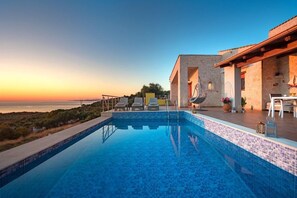 Unclassified image, 5 of 39, button - Nisaki Villa (Zakynthos)