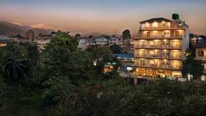Exterior - Lake Shore Hotel & Restaurant (Pokhara)