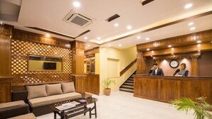 Lobby - Lake Shore Hotel & Restaurant (Pokhara)
