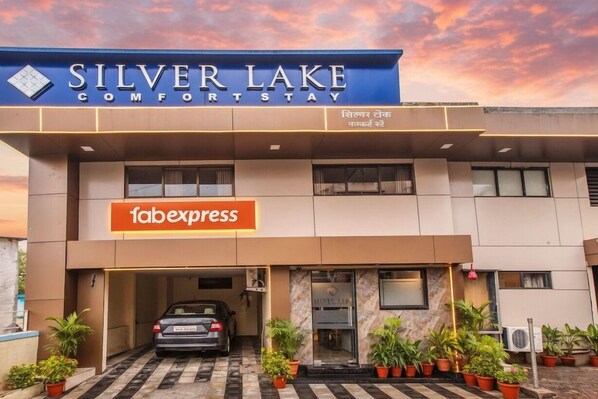Exterior - Fabexpress Silver Lake (Mumbai)