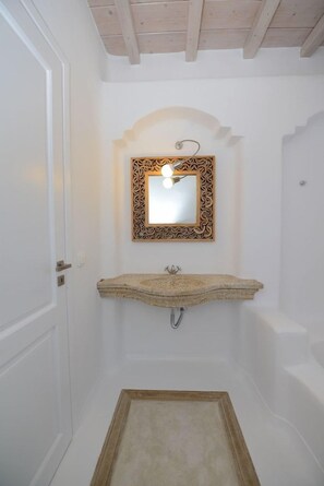 Bathroom - Villa Ammonite (Mykonos)