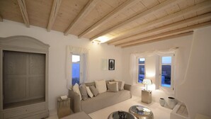 Living area - Villa Pearl (Mykonos)