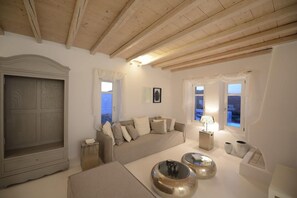 Unclassified image, 3 of 24, button - Villa Pearl (Mykonos)