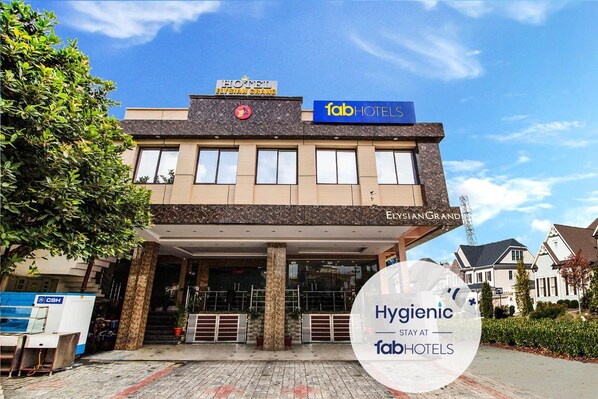Exterior - Fabhotel Elysian Grand Lucknow Airport (Lucknow)