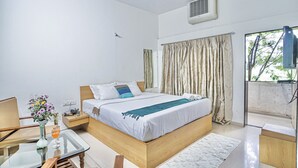 Room - Hotel Kaka's Sai Krupa (Trimbak)