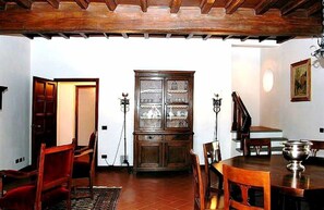 Unclassified image, 4 of 15, button - Villa Enrica (Vicchio)