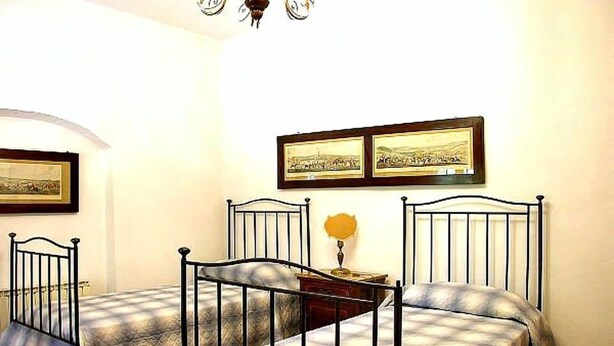 Room - Villa Enrica (Vicchio)