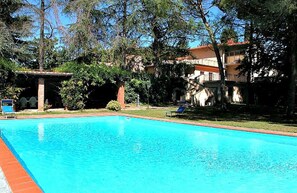 Unclassified image, 2 of 15, button - Villa Enrica (Vicchio)