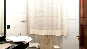 Bathroom - Villa Enrica (Vicchio)