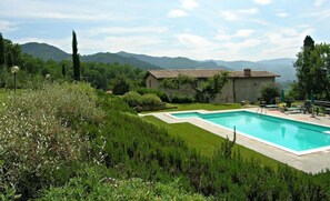 Unclassified image, 4 of 32, button - Villa Santa Maria a Bovino (Vicchio)