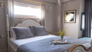 Ảnh chưa phân loại, 2 trong số 56 ảnh, nút