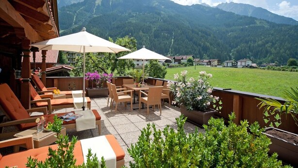 Outdoor dining - Bruggerhof (Mayrhofen)