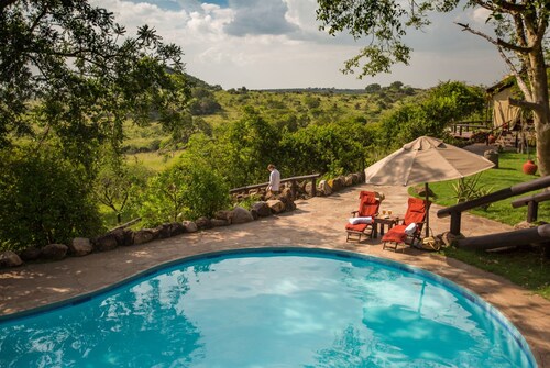 Serengeti Migration Camp