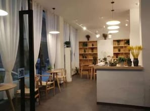 Dining - Shi Nian Inn (Zhangjiajie)