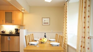 Dining - Avonlea (Crieff)
