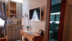 Unclassified image, 5 of 38, button - Castle Lodge B&B (Brecon)