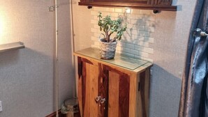 Bathroom - Castle Lodge B&B (Brecon)
