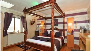 Unclassified image, 5 of 38, button - Castle Lodge B&B (Brecon)