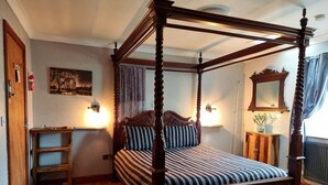 Unclassified image, 4 of 38, button - Castle Lodge B&B (Brecon)
