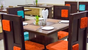 Dining - Hotel Tulsi (Bhuj)