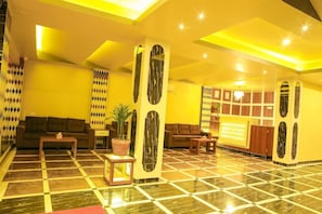 Lobby - Om Gaura Zostel (Pokhara)