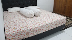 Room - Villa Bayu Lembang (Lembang)