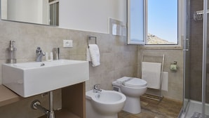 Bathroom - Villa Montemar (Castellammare del Golfo)