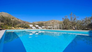 Unclassified image, 2 of 26, button - Villa Montemar (Castellammare del Golfo)