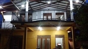 Unclassified image, 4 of 16, button - Padmi Villa (Weligama)