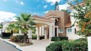 Exterior - The Cliff 6 Bed Villa - All Inclusive (Puerto Plata)