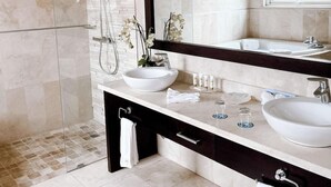 Bathroom - The Cliff 6 Bed Villa - All Inclusive (Puerto Plata)