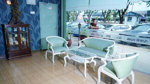 Property grounds - OYO 539 Dowifi Hotel (Sungai Petani)