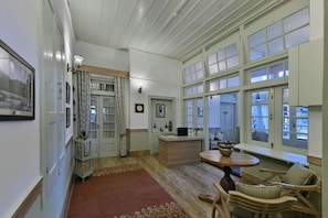 Lobby - Brij Villa, Dalhousie (Dalhousie)
