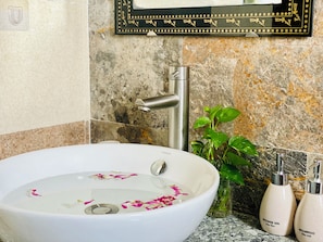 Bathroom - Rice River Villa (Da Nang Municipality)