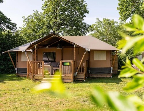 Family Lodge With Garden Retreat in Wilsum