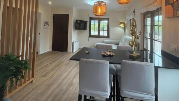 Dining - Vrbo Property (Candás)