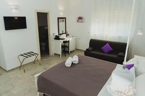 Unclassified image, 4 of 55, button - Villa de Lua (Leporano)