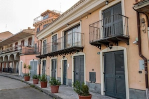 Exterior - Hotel Capomulini Dimora Storica (Acireale)