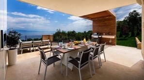 Outdoor dining - Altavista (Opatija)