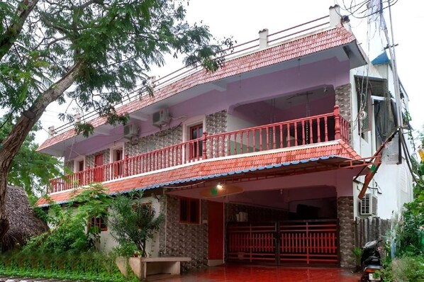 Ngoại thất