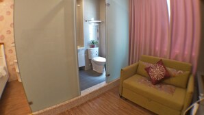 Bathroom - Wind Town Guest House (Hengchun)
