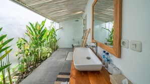 Gambar tidak terklasifikasi, 5 dari 60, tombol