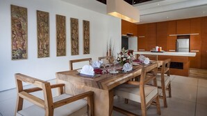 Dining - Villa Illam (Keroboken Kelod)