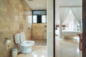 Bathroom - Villa William Seminyak (Keroboken Kelod)